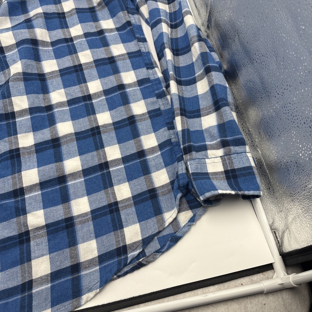 IZOD Blue Plaid Flannel Shirt‎ Mens  Size Large Tall Button Up Logo Pocket - Picture 11 of 12